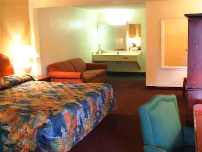 A Victory Inn & Suites - Детройт Экстерьер фото
